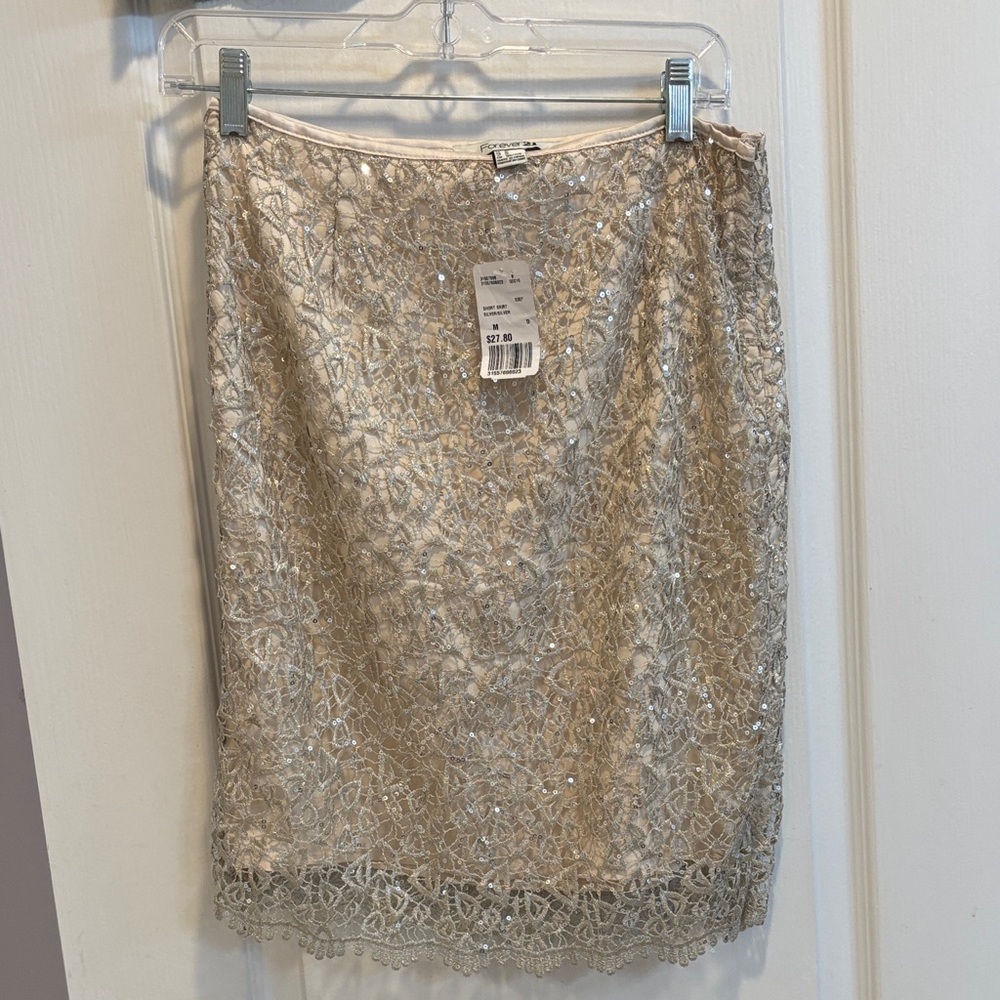 NWT Forever 21 Metallic Lace Pencil Skirt in Gold
